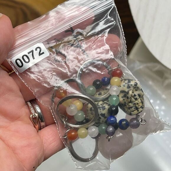 Dalmatian jasper skull carving key chain key ring 7 chakra beads rainbow - Picture 10 of 10